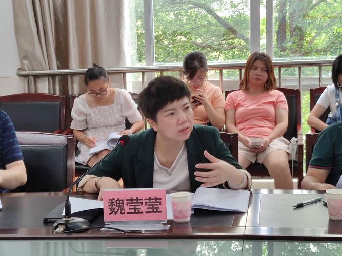 广西基础教育信息化融合创新实验校专家组到梧州高中调研